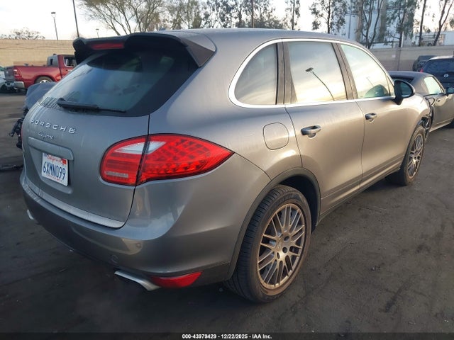 2013 PORSCHE CAYENNE WP1AA2A20DLA03366 Photo 3