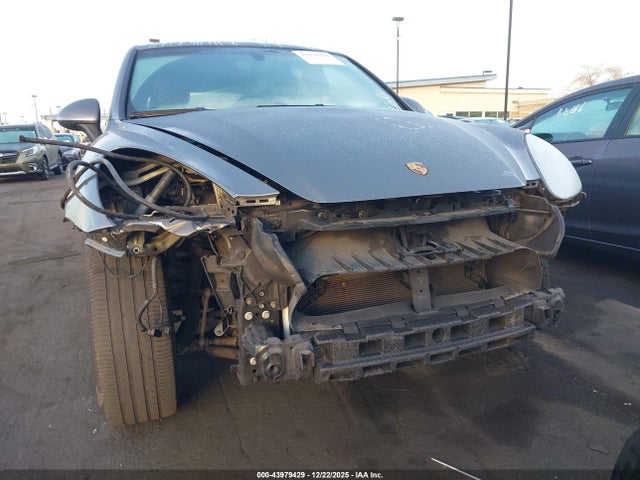 2013 PORSCHE CAYENNE WP1AA2A20DLA03366 Photo 5