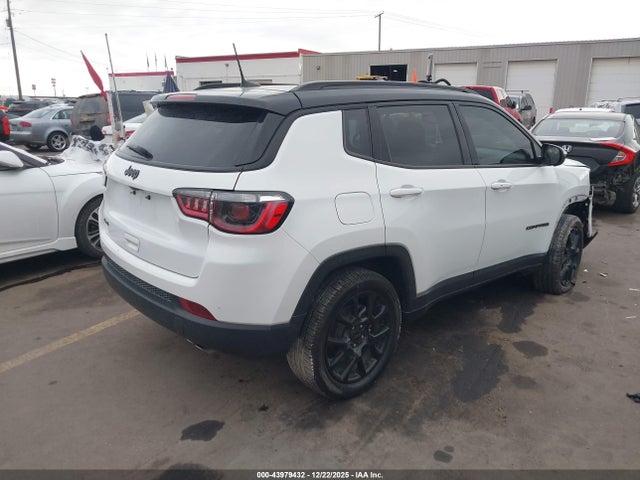 Jeep Compass Altitude 4x4 2022 3C4NJDBB4NT221703 Image 4
