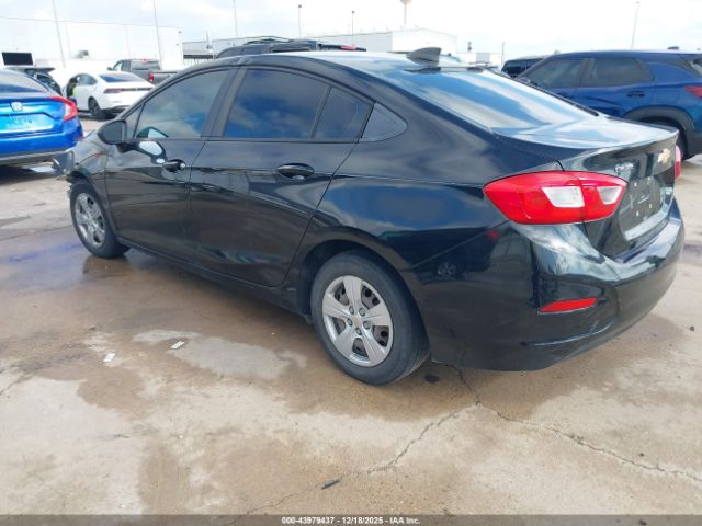 2017 CHEVROLET CRUZE 1G1BC5SM3H7224663 Photo 2
