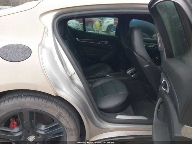 2010 PORSCHE PANAMERA WP0AB2A77AL061044 Photo 7