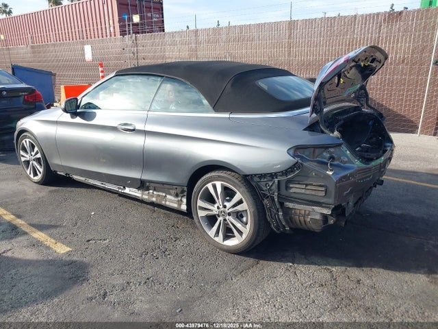 Mercedes-Benz C 300 2018 WDDWK4JB2JF670990 Image 3