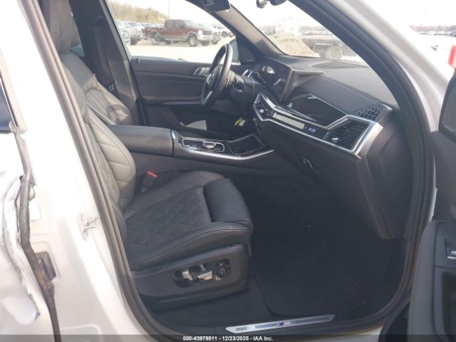 2025 BMW X5 5UX23EU01S9Z23916 Photo 4