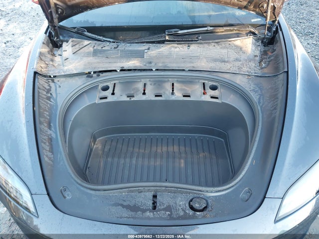 2024 TESLA MODEL 3 5YJ3E1ET4RF767789 Photo 9