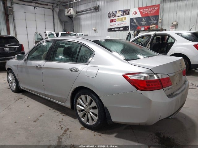 2013 HONDA ACCORD SDN 1HGCR2F8XDA172310 Photo 2