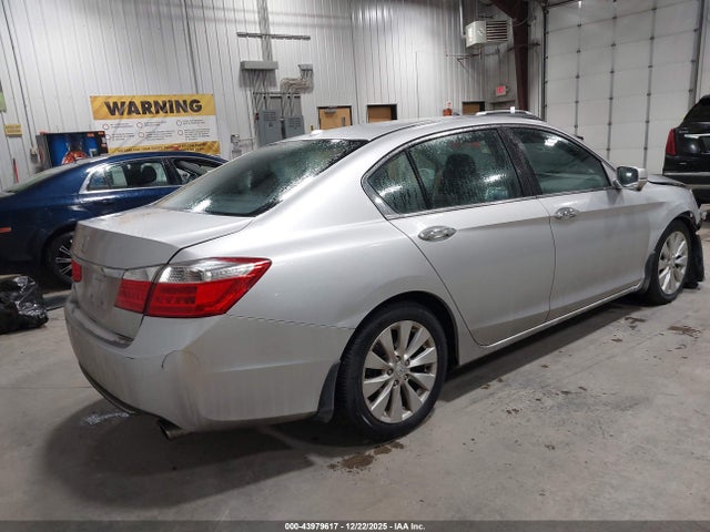 2013 HONDA ACCORD SDN 1HGCR2F8XDA172310 Photo 3