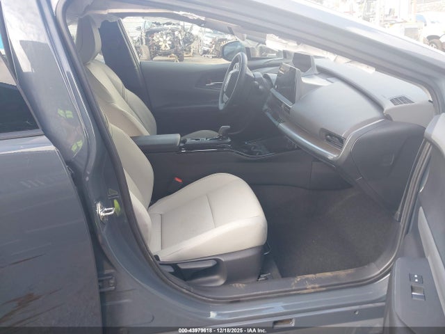 JTDACAAU2R3019695 Toyota PRIUS XLE
