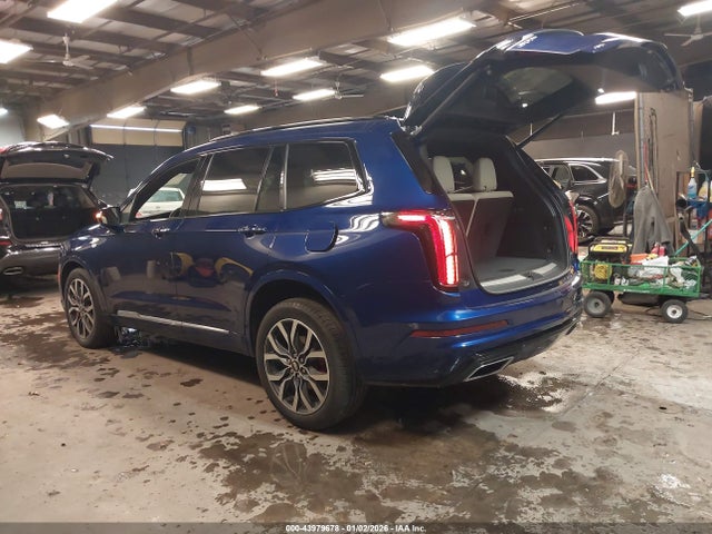 2023 CADILLAC XT6 1GYKPGRS6PZ214282 Photo 2