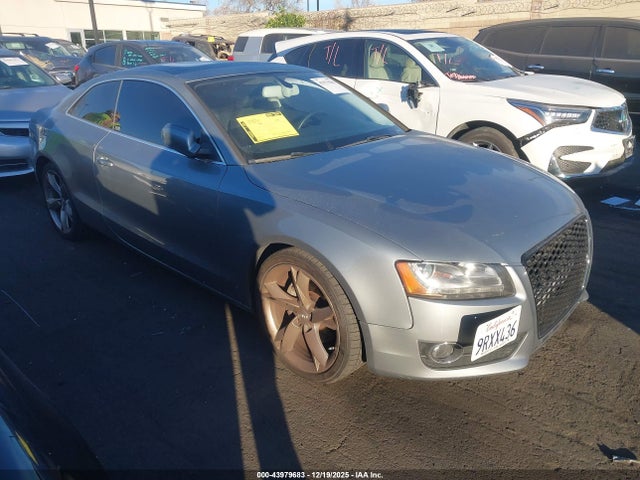 2011 AUDI A5 WAUVFAFR1BA020025 Photo 0