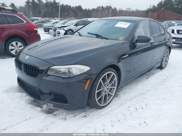 2013 BMW M5 WBSFV9C52DC773301 Photo 1
