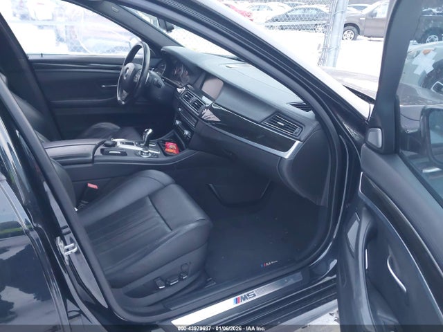 2013 BMW M5 WBSFV9C52DC773301 Photo 4
