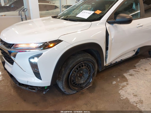 2024 CHEVROLET TRAX KL77LFE25RC084831 Photo 5
