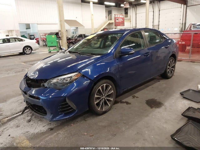 Toyota COROLLA SE 2017 5YFBURHE0HP640146 Image 2