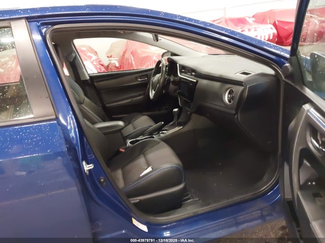 Toyota COROLLA SE 2017 5YFBURHE0HP640146 Image 5