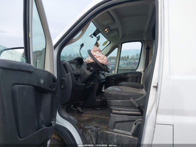 43979820 :رقم المزاد ، 3C6TRVBG3KE547047 vin ، 2019 Ram Promaster 1500 High Roof 136 Wb مزاد بيع