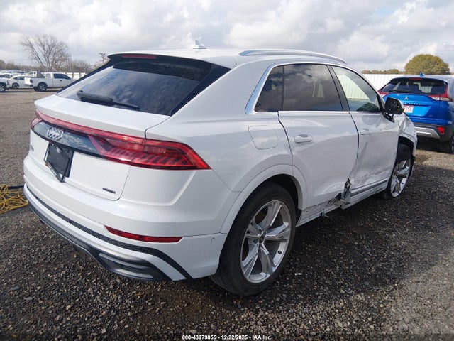 2023 AUDI Q8 WA1EVBF19PD015757 Photo 3