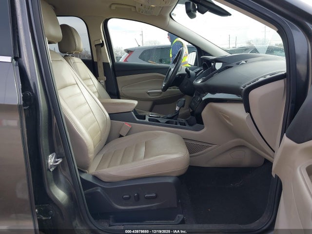 Ford Escape Titanium 2017 1FMCU0J95HUC04811 Image 5