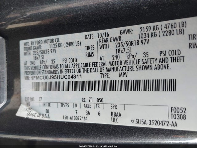 Ford Escape Titanium 2017 1FMCU0J95HUC04811 Image 9