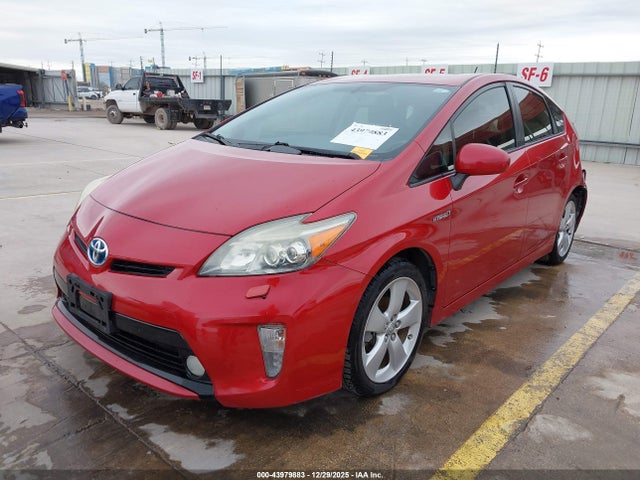 Toyota Prius Five 2015 JTDKN3DU2F0441310 Image 2