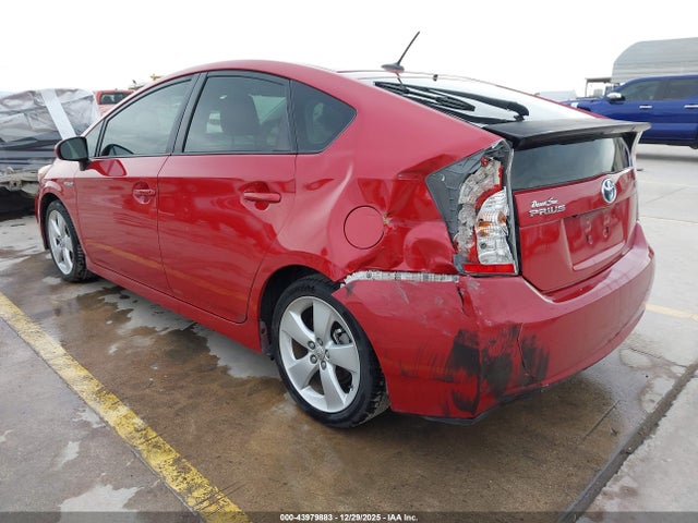 Toyota Prius Five 2015 JTDKN3DU2F0441310 Image 3