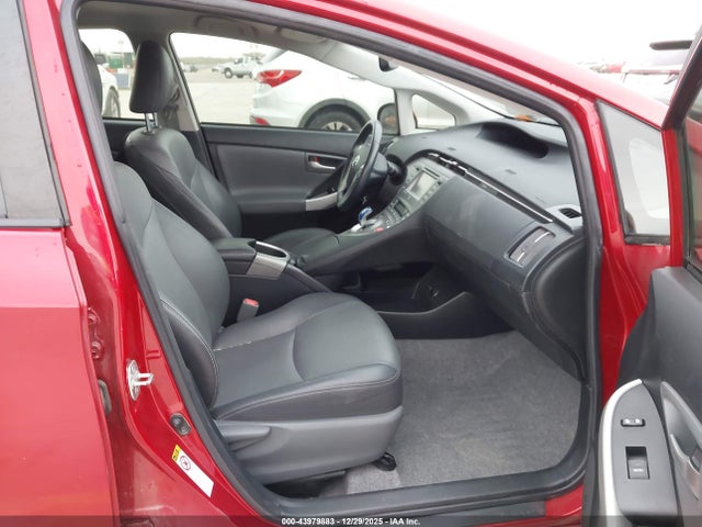 Toyota Prius Five 2015 JTDKN3DU2F0441310 Image 5