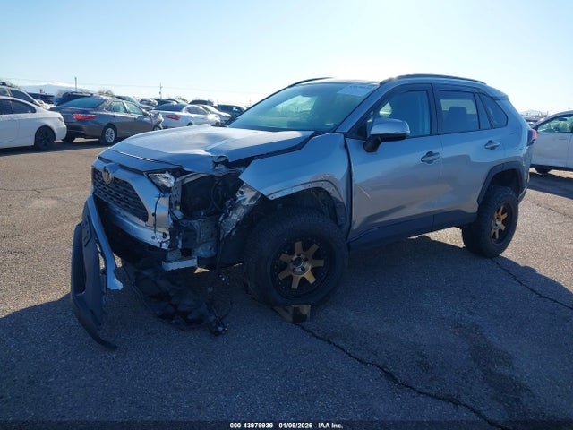 Toyota Rav4 Xle Premium 2020 2T3A1RFV3LC134012 Image 2