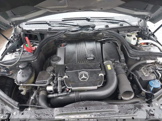 Продаж на аукціоні авто 2012 Mercedes-benz C 250, vin: WDDGJ4HB9CF740601, номер лоту: 43980013