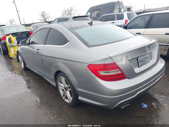 Продаж на аукціоні авто 2012 Mercedes-benz C 250, vin: WDDGJ4HB9CF740601, номер лоту: 43980013
