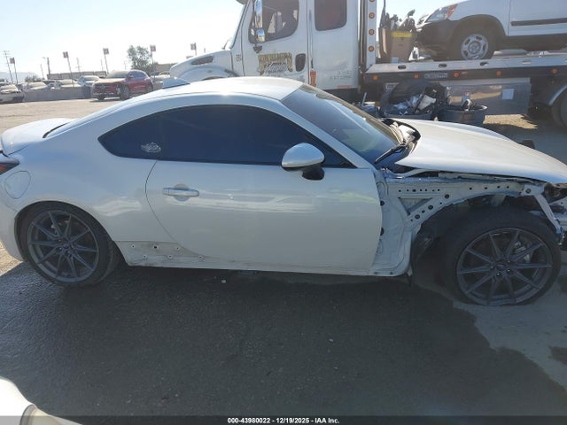 Subaru Brz Limited 2024 JF1ZDBE19R8701729 Image 14