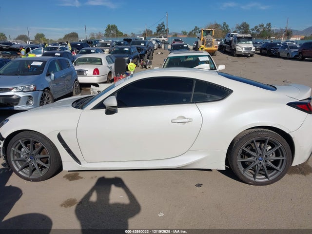 Subaru Brz Limited 2024 JF1ZDBE19R8701729 Image 15