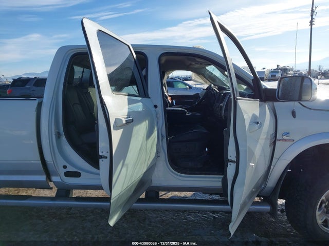 43980066 :رقم المزاد ، 3C63R3JL9JG299277 vin ، 2018 Ram 3500 Laramie  4x4 8' Box مزاد بيع