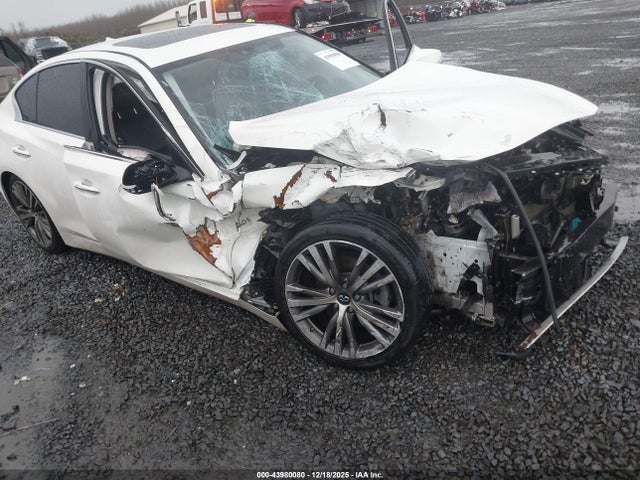 JN1EV7ARXJM611759 Infiniti Q50 3.0t Luxe/3.0t Sport