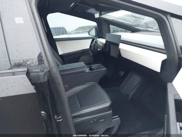 2024 TESLA CYBERTRUCK 7G2CEHED0RA001313 Photo 4