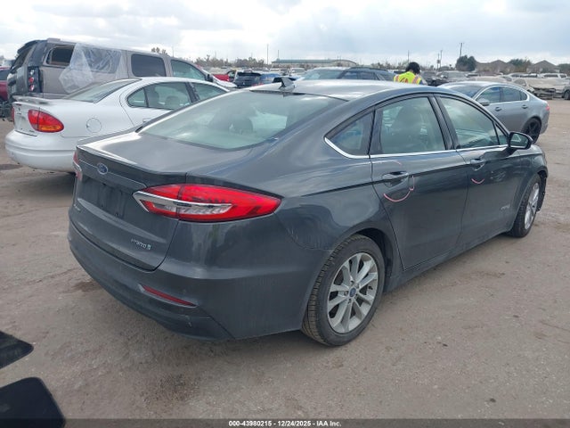 2019 FORD FUSION HYBRID 3FA6P0LU3KR187733 Photo 3