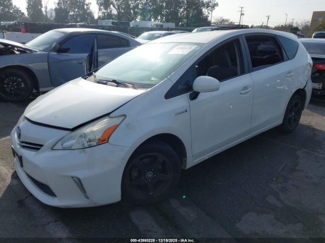 2014 TOYOTA PRIUS V JTDZN3EU3EJ013252 Photo 1