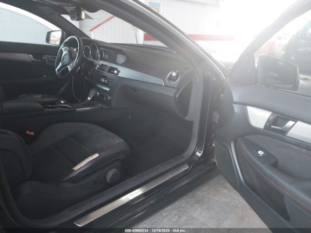 2013 MERCEDES-BENZ C 250 WDDGJ4HB3DG067834 Photo 4