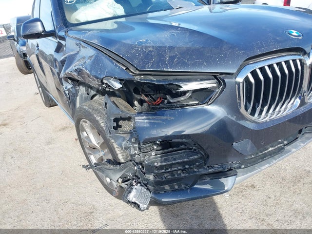 2019 BMW X5 5UXCR6C52KLL64031 Photo 5