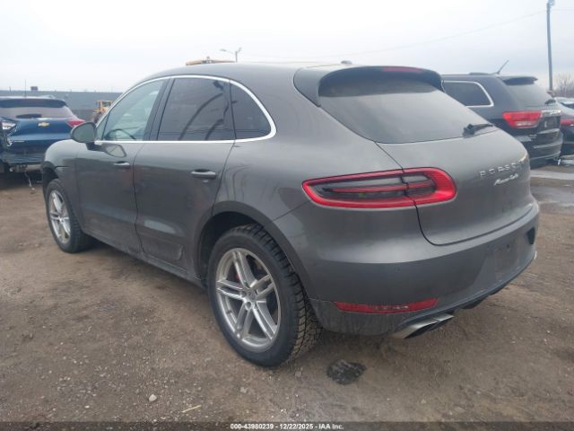 2015 PORSCHE MACAN WP1AF2A55FLB92868 Photo 2