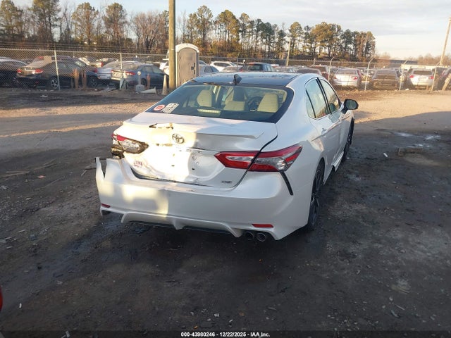 4T1B61HK1KU799233 Toyota CAMRY XSE