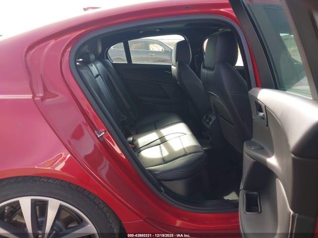 2017 JAGUAR XE SAJAL4BV0HA947770 Photo 7