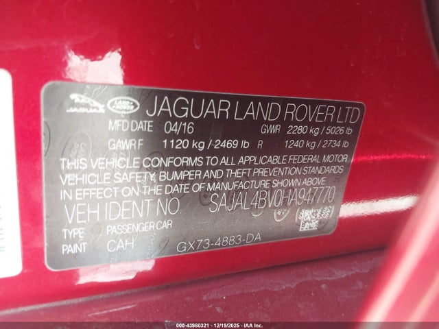 2017 JAGUAR XE SAJAL4BV0HA947770 Photo 8