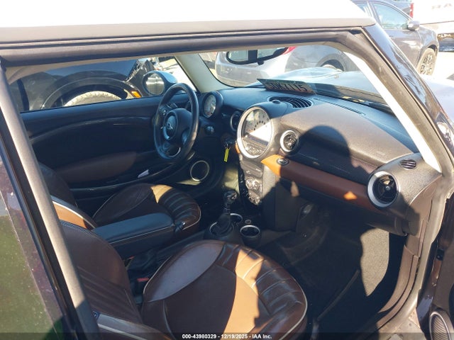 2012 MINI COOPER S CLUBMAN WMWZG3C53CTY38616 Photo 4