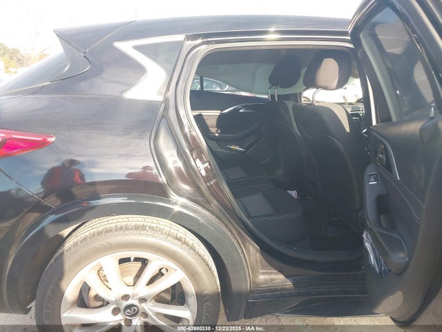 SJKCH5CP9HA034534 Infiniti QX30