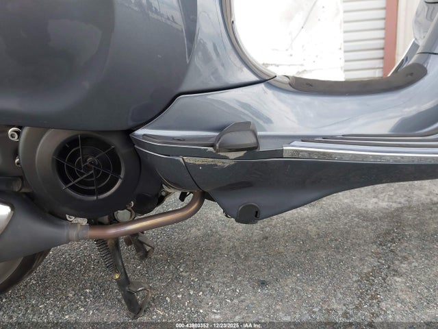 ZAPM818G8N5906021 Vespa Primavera/sprint 150