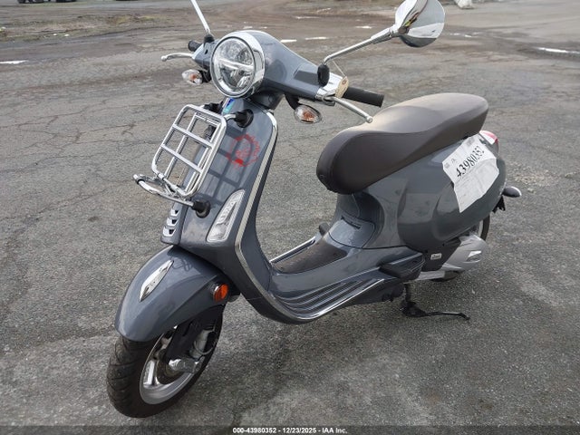 ZAPM818G8N5906021 Vespa Primavera/sprint 150
