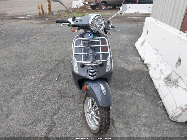 ZAPM818G8N5906021 Vespa Primavera/sprint 150