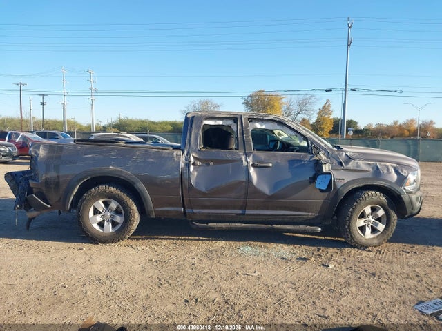 1C6RR6GT5KS724166 RAM 1500 Classic Warlock 4x2 6&#039;4 Box