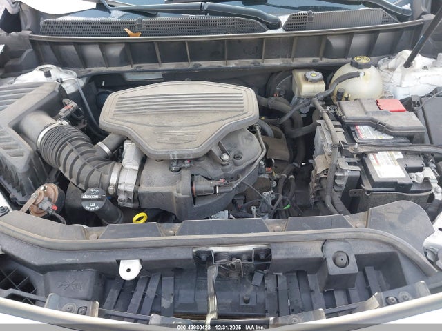 2017 CADILLAC XT5 1GYKNDRS1HZ308950 Photo 9