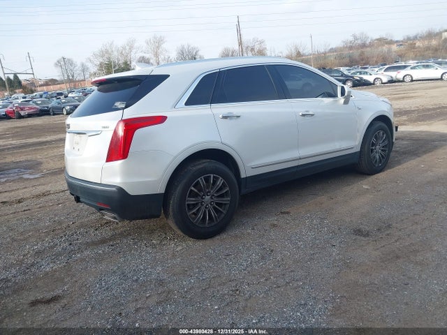 2017 CADILLAC XT5 1GYKNDRS1HZ308950 Photo 3