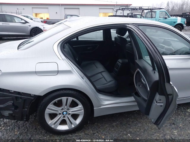 WBA8B9C54JAE22101 BMW 330I